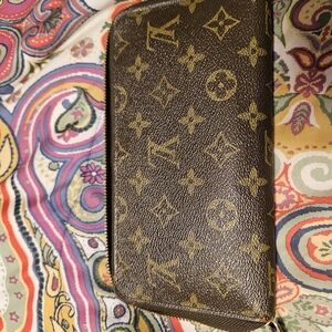 Louis Vuitton Monogram Zippy Organizer XL Wallet